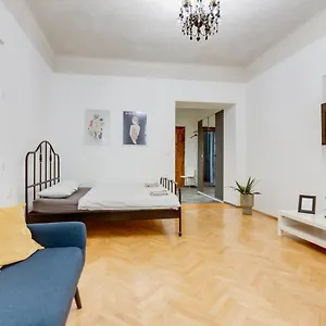 Apartment Lovely Heart Of, Prag