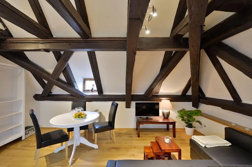 Old Town Boutique Apartments Praga 0*,